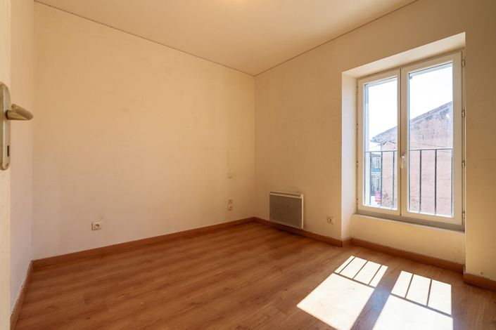 Image No.15-3 Bed House for sale