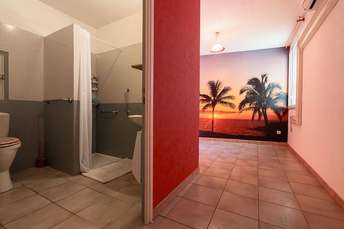 Image No.10-7 Bed House for sale