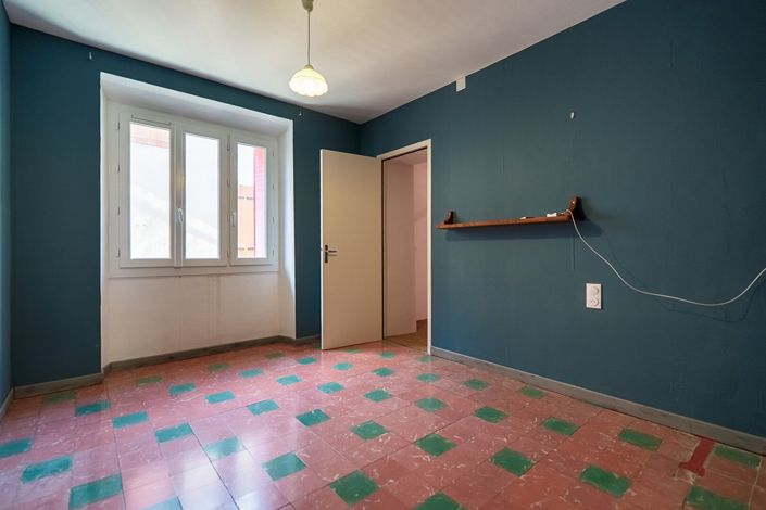 Image No.16-7 Bed House for sale