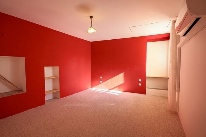 Image No.18-7 Bed House for sale