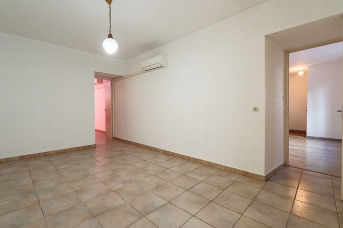 Image No.9-7 Bed House for sale