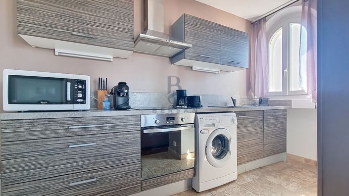 Image No.10-1 Bed Apartment for sale