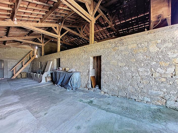 Image No.18-4 Bed House for sale