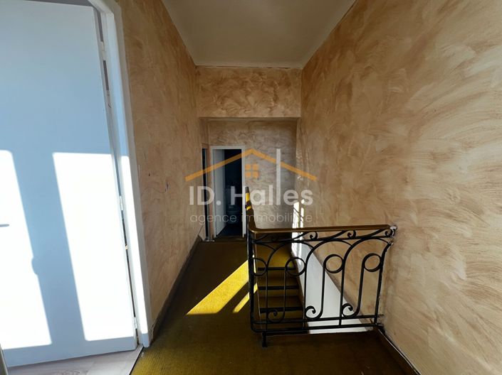Image No.10-4 Bed House for sale