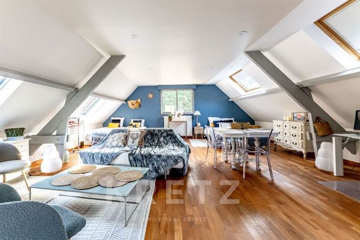 Image No.19-6 Bed House for sale