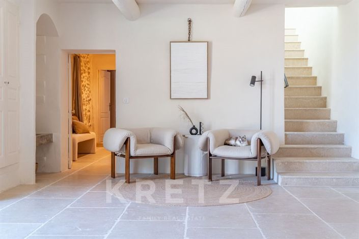 Image No.14-6 Bed House for sale