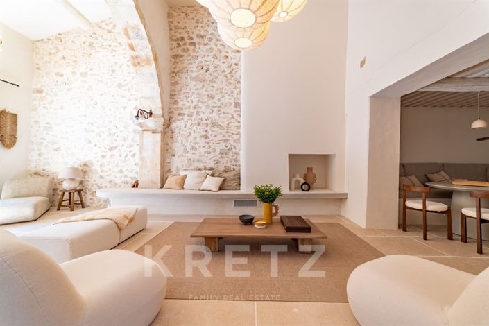 Image No.16-6 Bed House for sale