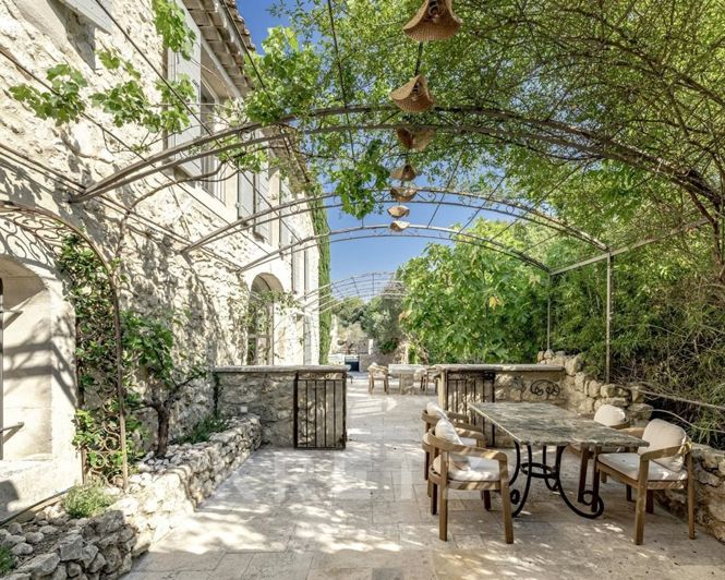 Image No.2-6 Bed House for sale