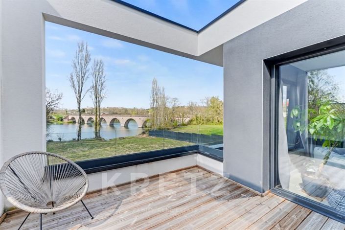 Image No.13-5 Bed House for sale