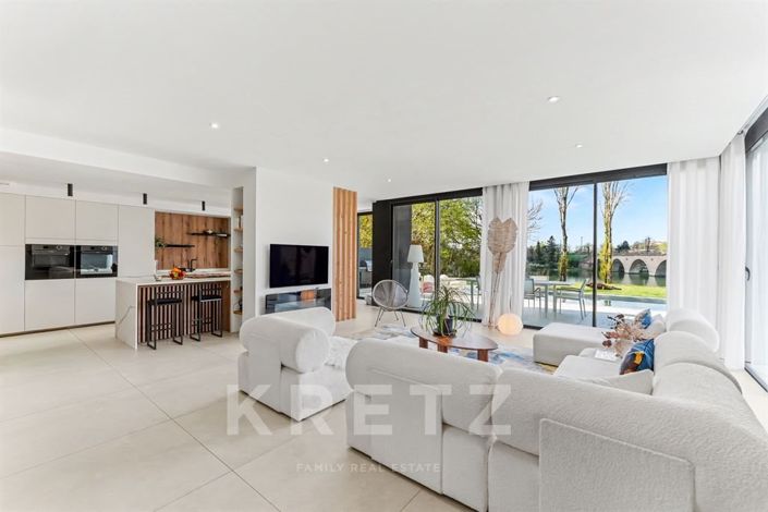 Image No.3-5 Bed House for sale