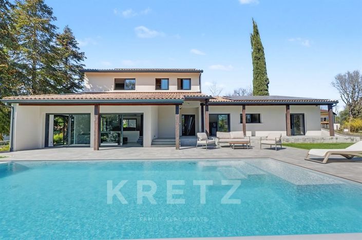 Image No.14-5 Bed House for sale