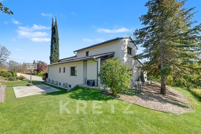 Image No.17-5 Bed House for sale