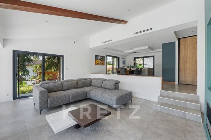 Image No.7-5 Bed House for sale