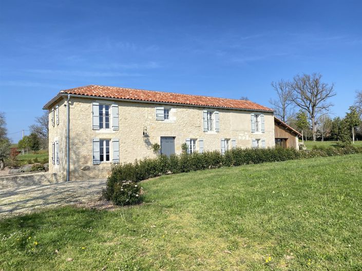 Image No.2-4 Bed House for sale