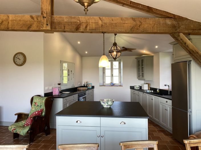 Image No.23-4 Bed House for sale