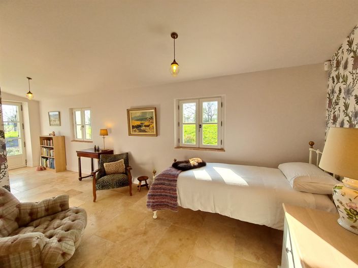 Image No.28-4 Bed House for sale