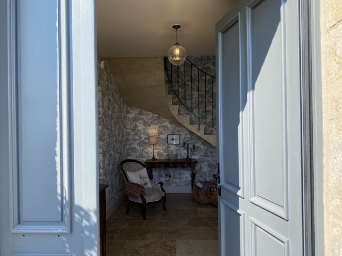 Image No.8-4 Bed House for sale