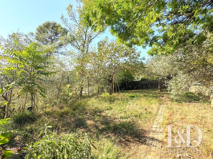 Image No.8-3 Bed House for sale