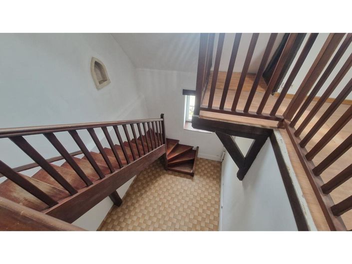 Image No.21-6 Bed House for sale