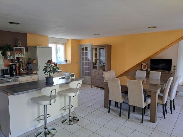 Image No.3-4 Bed House for sale