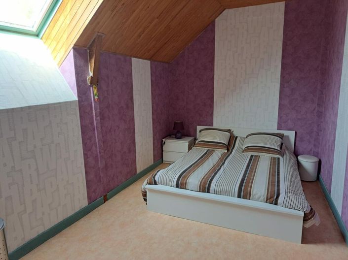 Image No.8-4 Bed House for sale