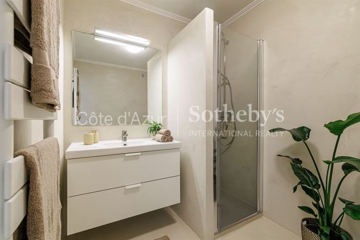 Image No.11-1 Bed Apartment for sale