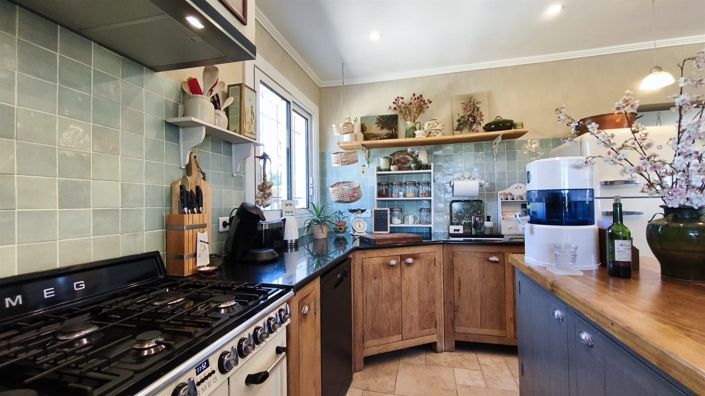 Image No.17-3 Bed House for sale