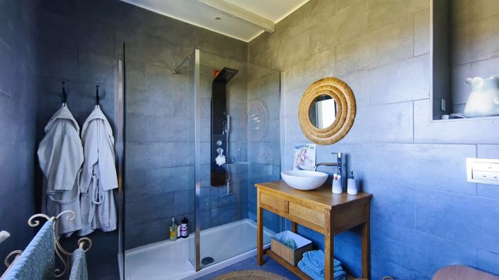 Image No.25-3 Bed House for sale