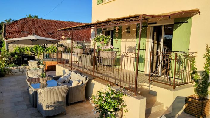 Image No.8-3 Bed House for sale