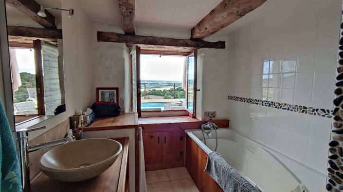 Image No.17-2 Bed House for sale