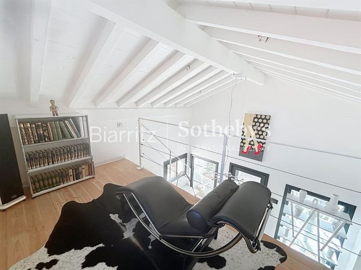 Image No.14-2 Bed House for sale