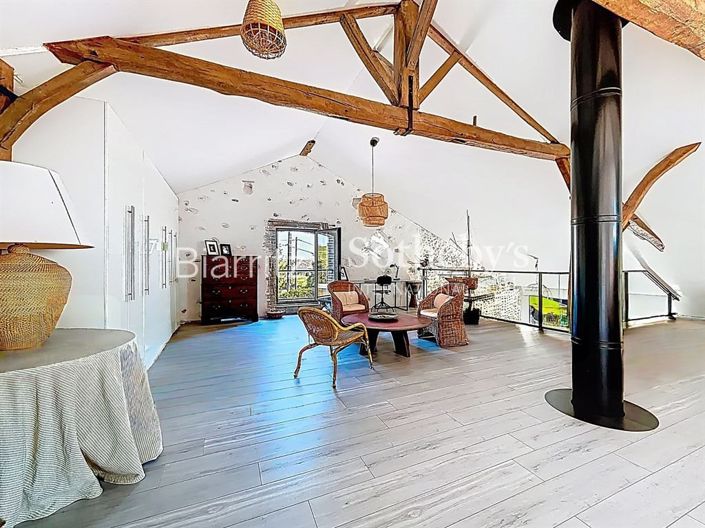 Image No.15-4 Bed House for sale