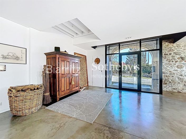 Image No.4-4 Bed House for sale