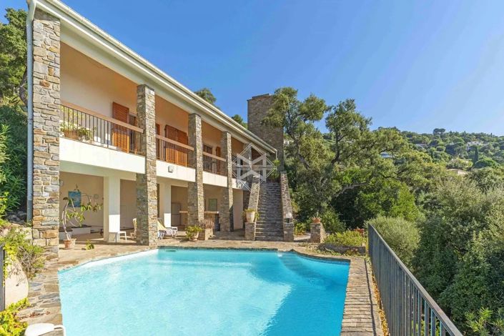 Image No.4-4 Bed House for sale