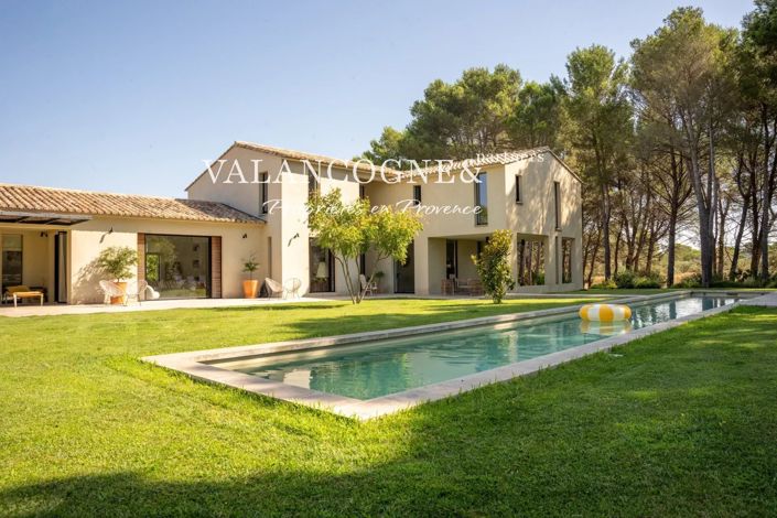 Image No.10-4 Bed House for sale