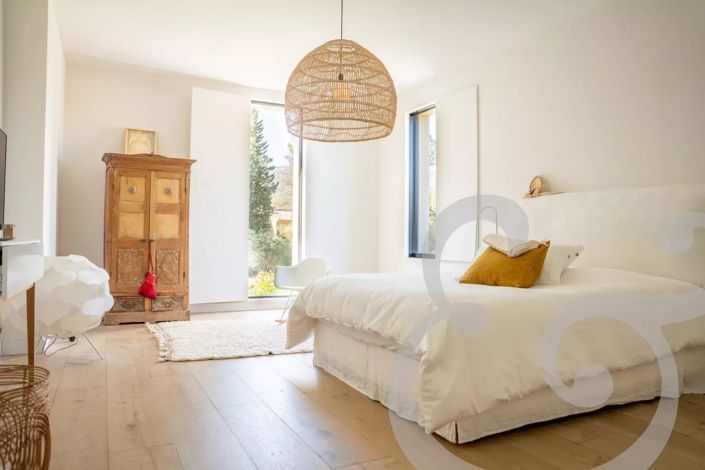 Image No.16-4 Bed House for sale