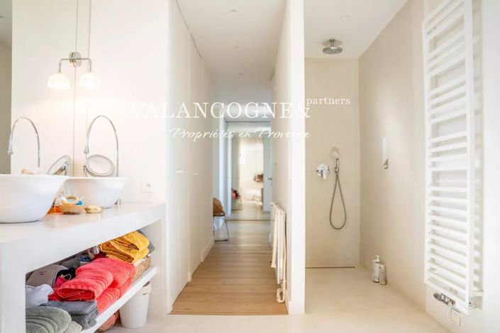 Image No.17-4 Bed House for sale