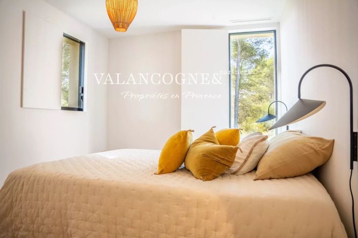 Image No.19-4 Bed House for sale