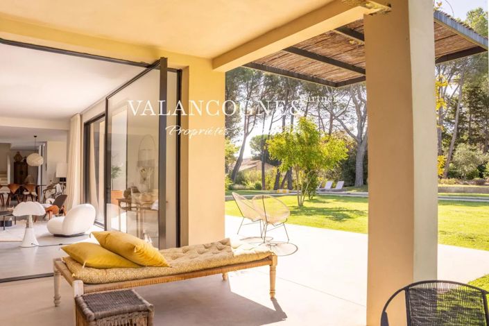 Image No.3-4 Bed House for sale