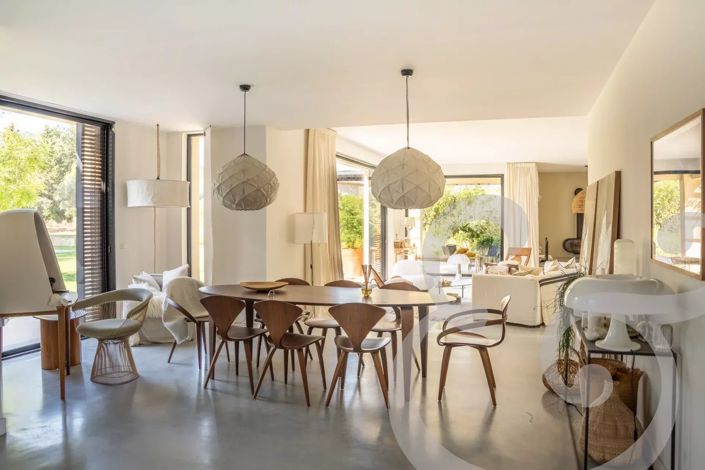 Image No.7-4 Bed House for sale