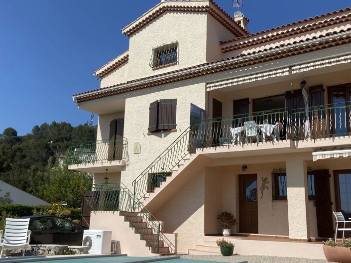 Image No.7-4 Bed House for sale