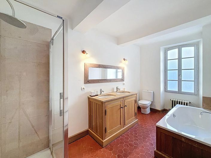 Image No.23-10 Bed House for sale