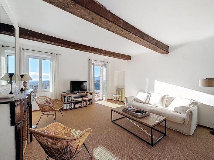 Image No.5-10 Bed House for sale