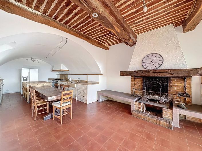 Image No.9-10 Bed House for sale