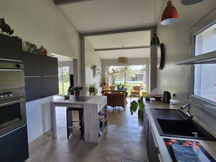 Image No.2-3 Bed House for sale