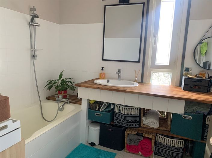 Image No.5-3 Bed House for sale