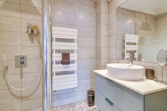 Image No.13-7 Bed House for sale