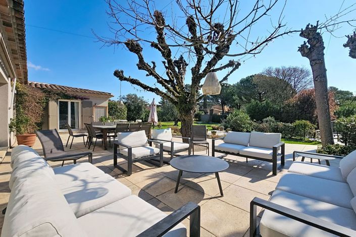 Image No.16-7 Bed House for sale