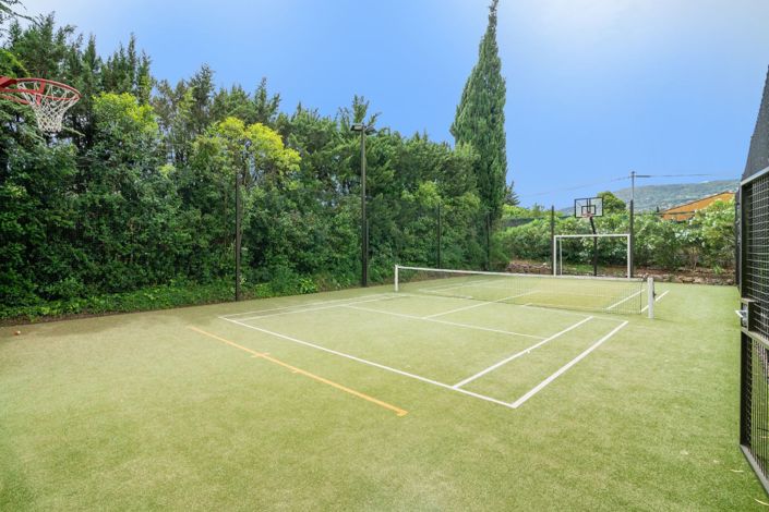 Image No.18-7 Bed House for sale