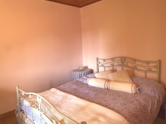 Image No.8-3 Bed House for sale